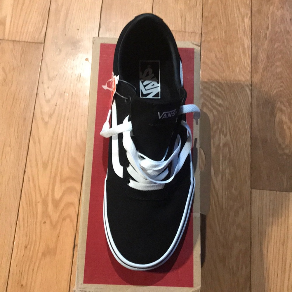 Brand new vans sneaker